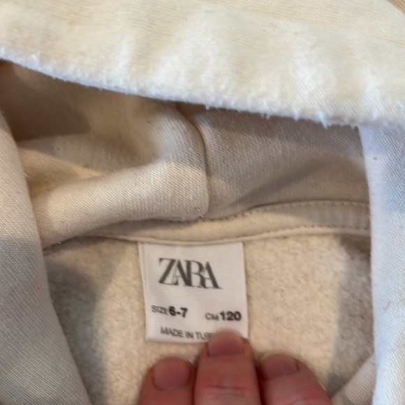 ZARA boys, original crew, cream, pull over hoodie, size 6-7 - Picture 4 of 4